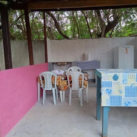 Suites Para Casais Na Praca Oswaldo Cruz Cabo Frio Ngoại thất bức ảnh